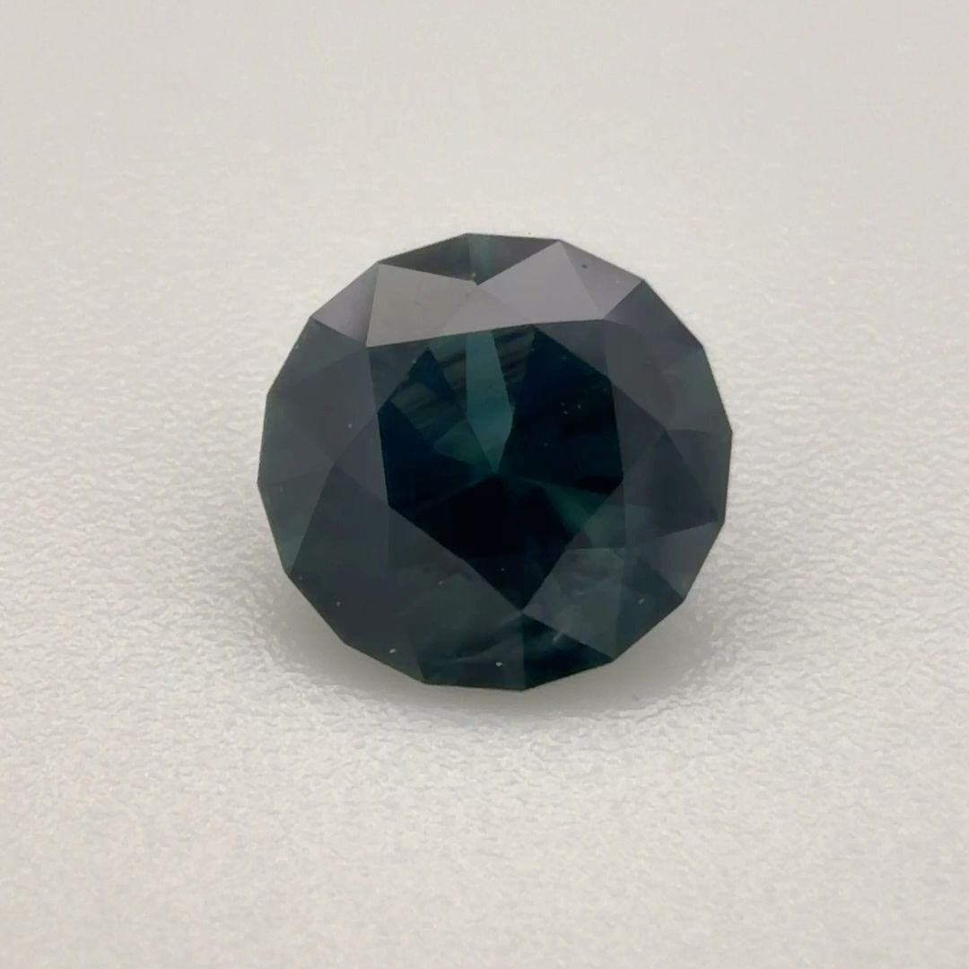 0.57 ct Sapphire