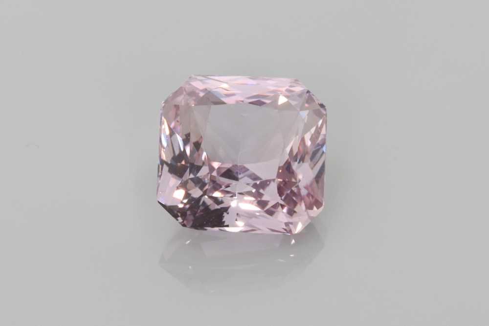 Szafir 2,33 ct, pomarańczowy, szlif asscher