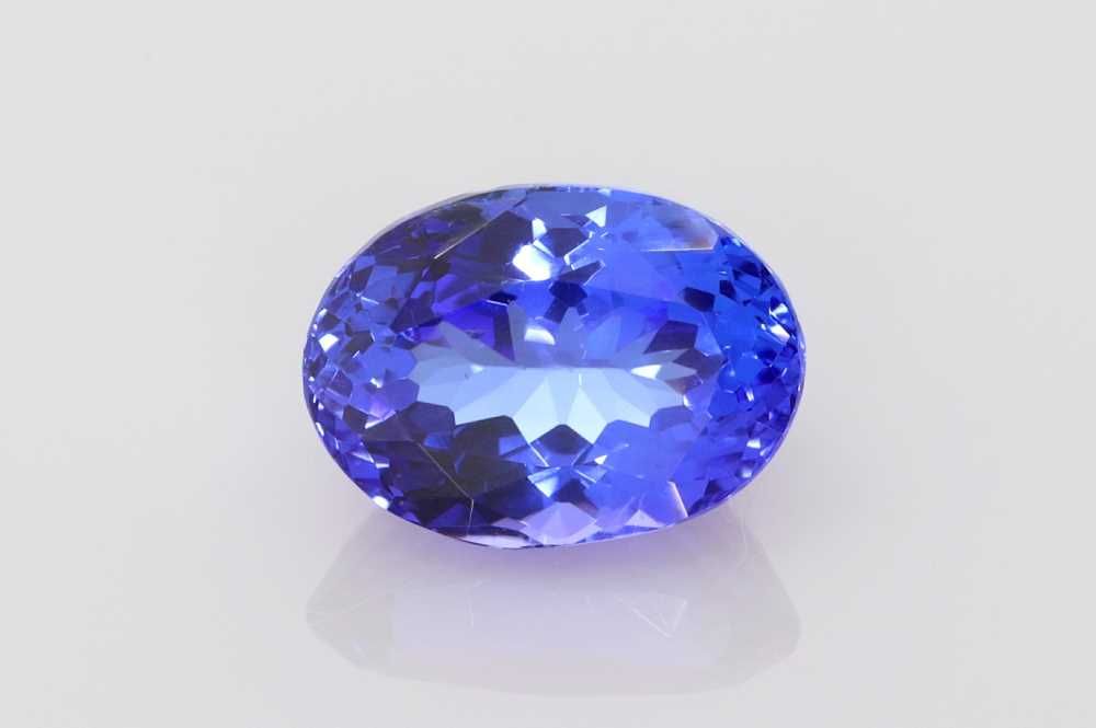 Tanzanit 5,85 ct, niebieski, szlif owalny