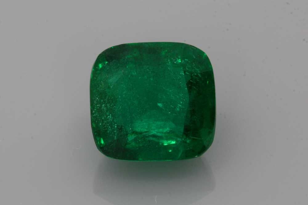 Szmaragd 4,45 ct, zielony, szlif cushion