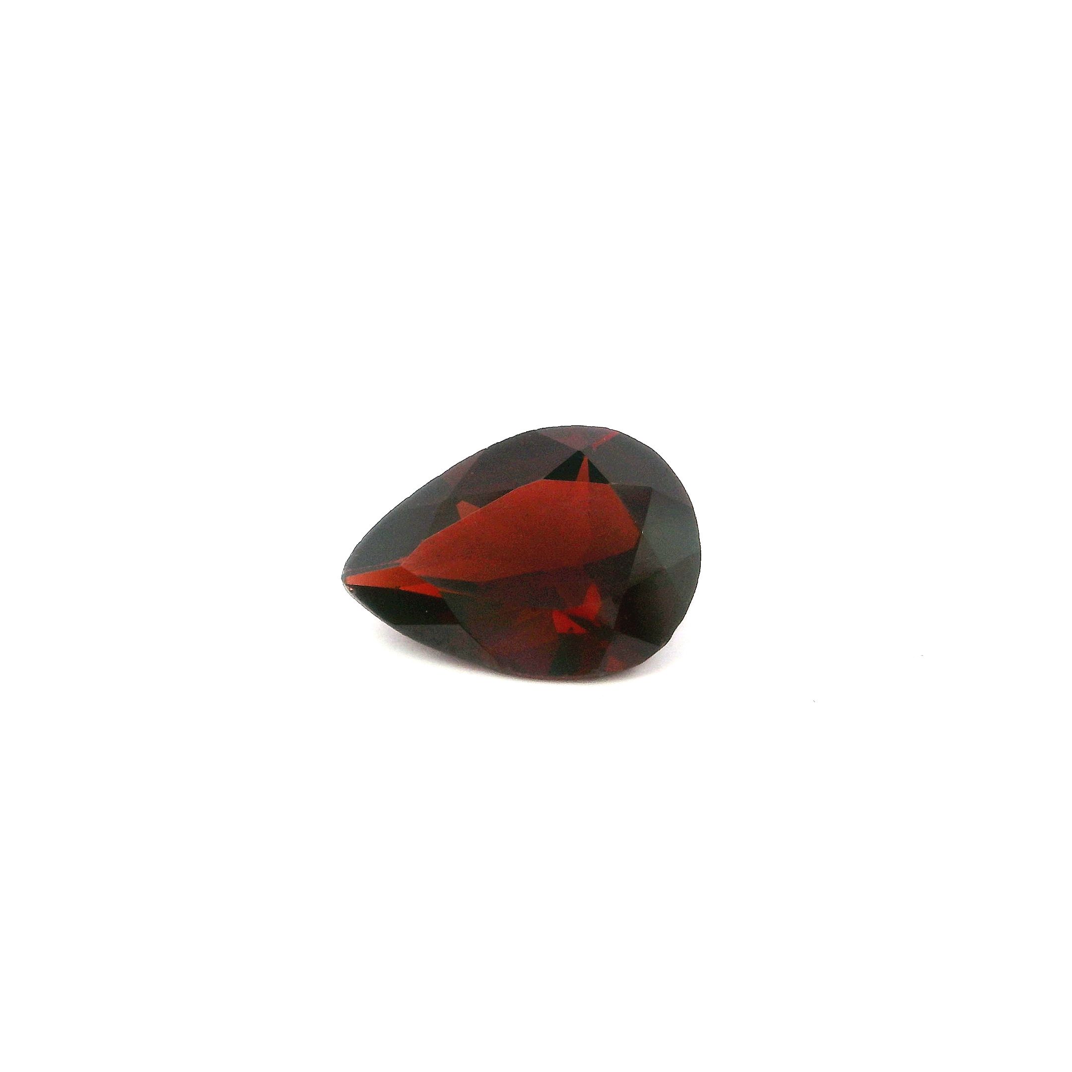 Granat 2,98 ct, czerwony, szlif gruszka