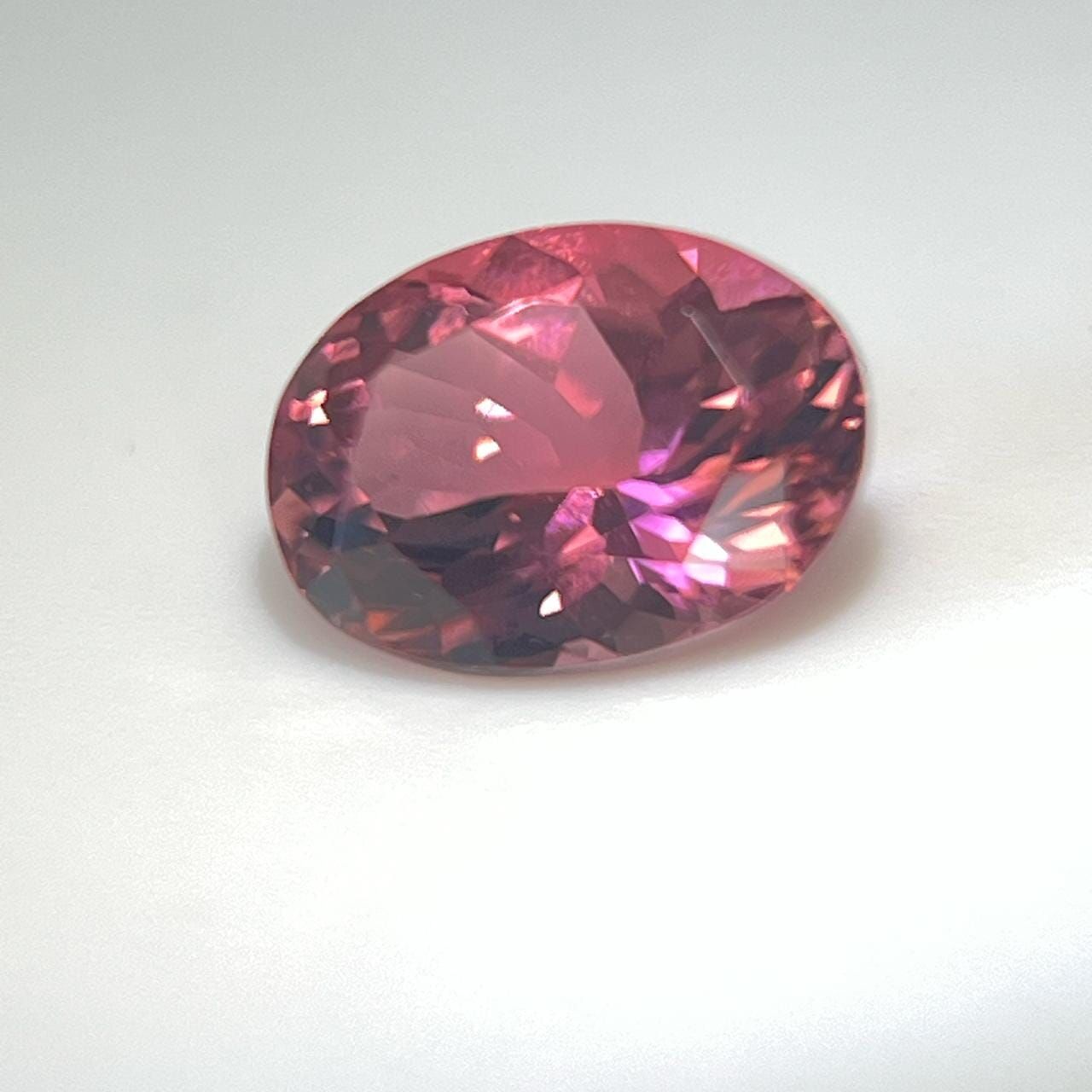 Turmalin 1,23 ct, różowy, szlif owalny
