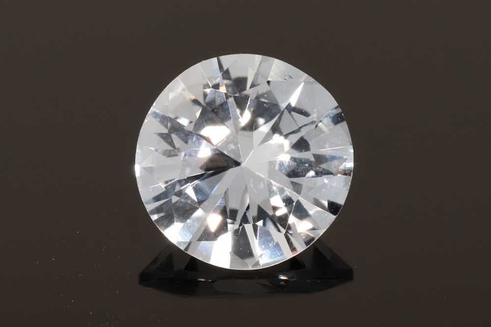 3.51 Carat Vivid White Round Sapphire