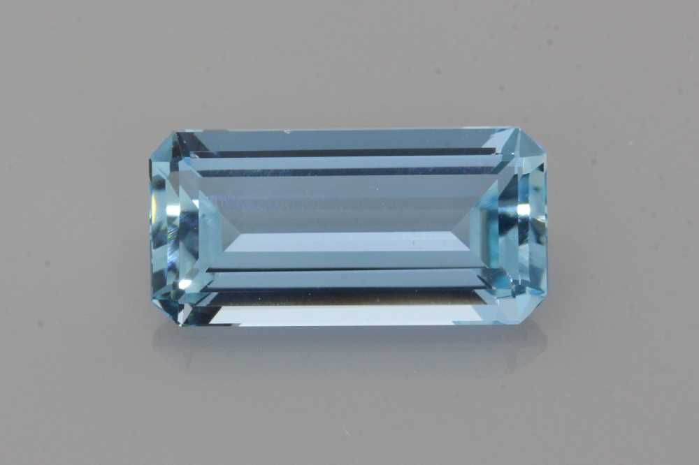 AQUAMARINE FACETED 2.31ct BLUE Vivid BLUE SI MOZAMBIQUE NONE