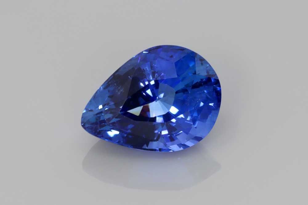 SAPPHIRE FACETED 5.15ct BLUE Vivid BLUE SI SRILANKA HEATED