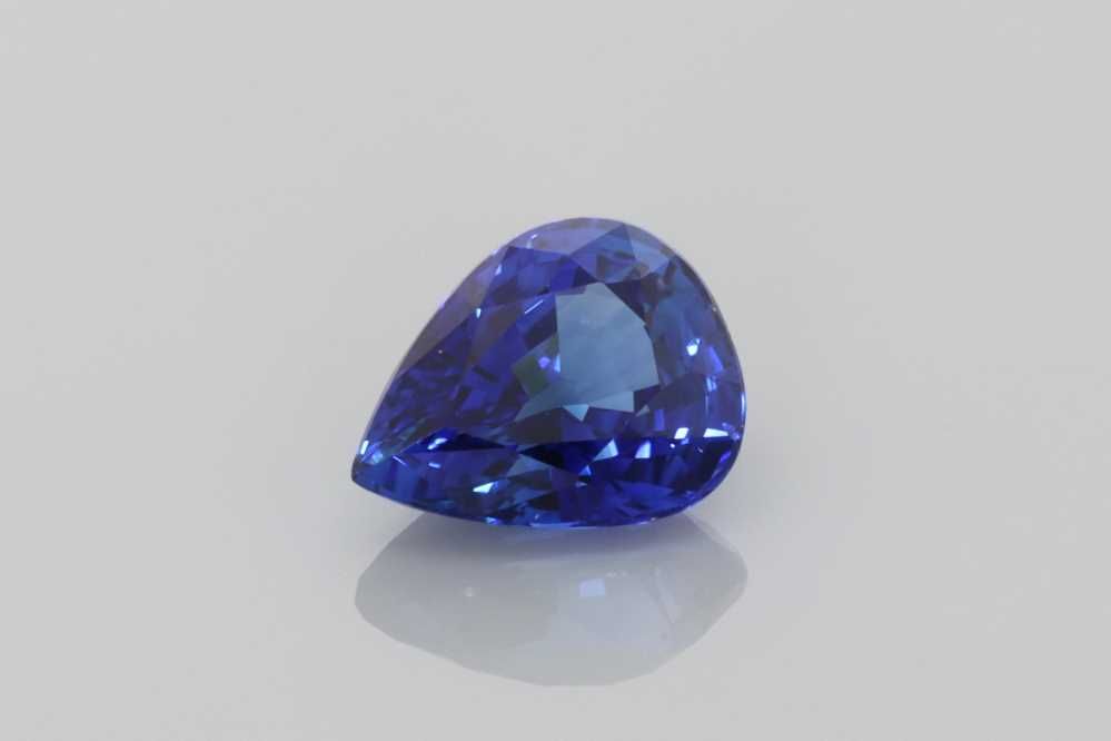 SAPPHIRE FACETED 1.37ct BLUE Vivid BLUE SI SRILANKA HEATED