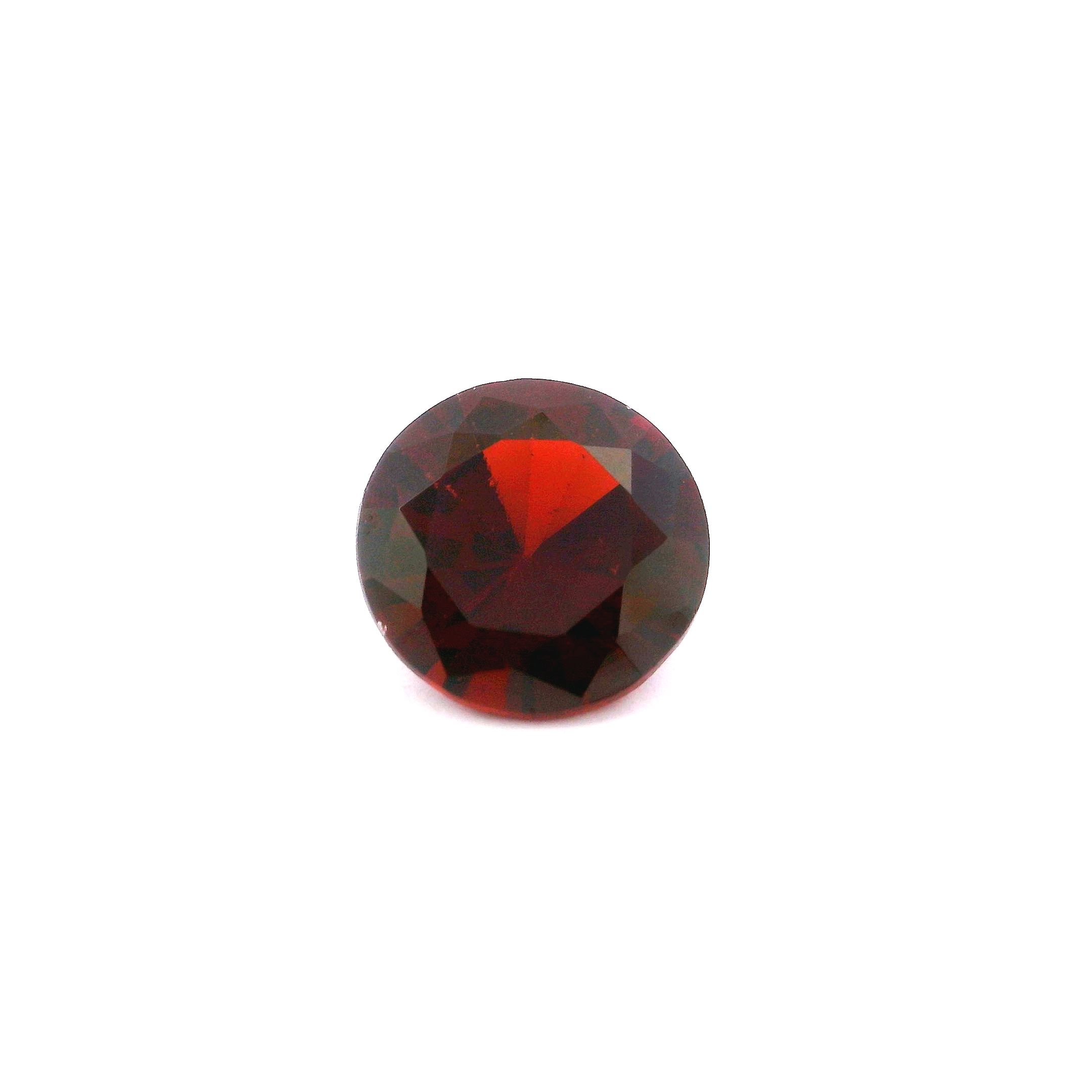 Granat 4,25 ct, czerwony, szlif okrągły