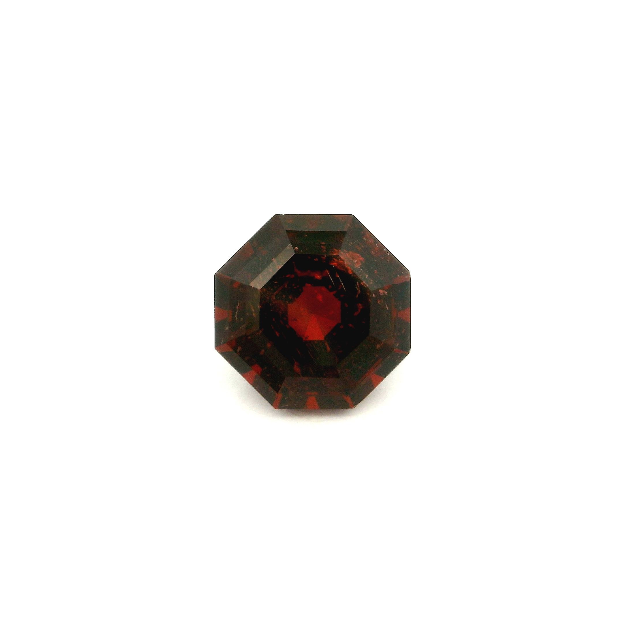 3.82 ct Octagonal garnet