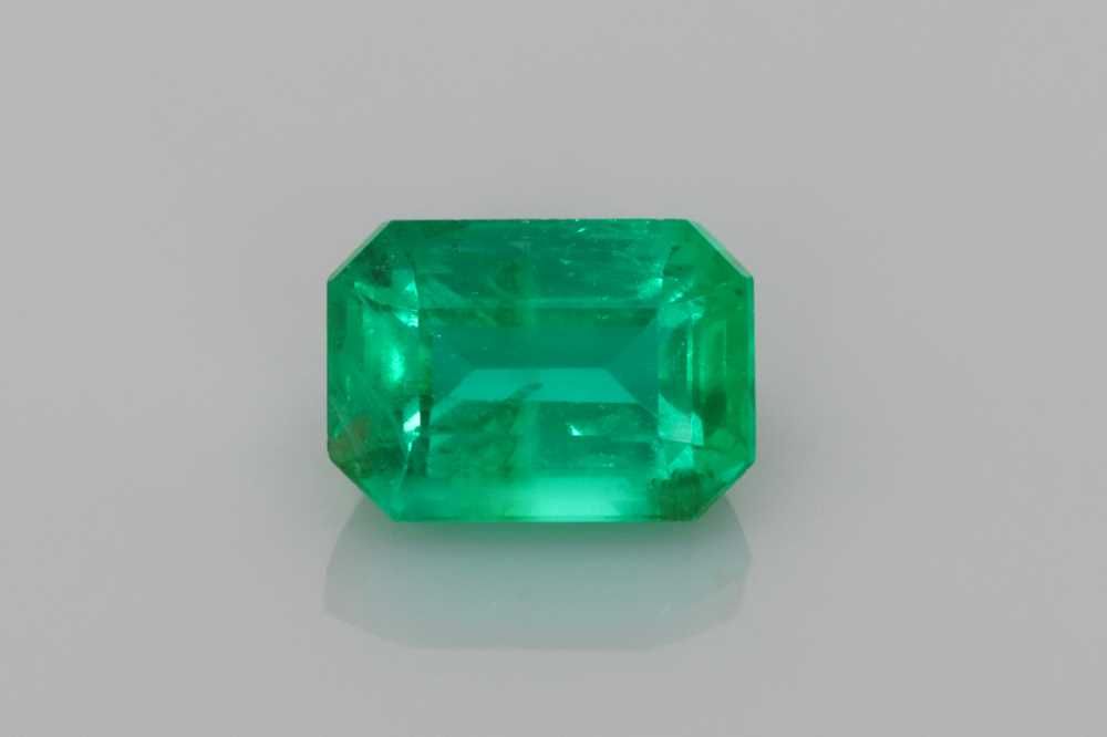Szmaragd 1,04 ct, zielony, szlif szmaragdowy