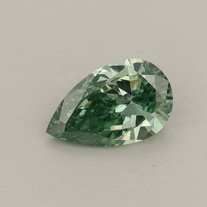 0.37 CT Fancy Vivid Green PEAR