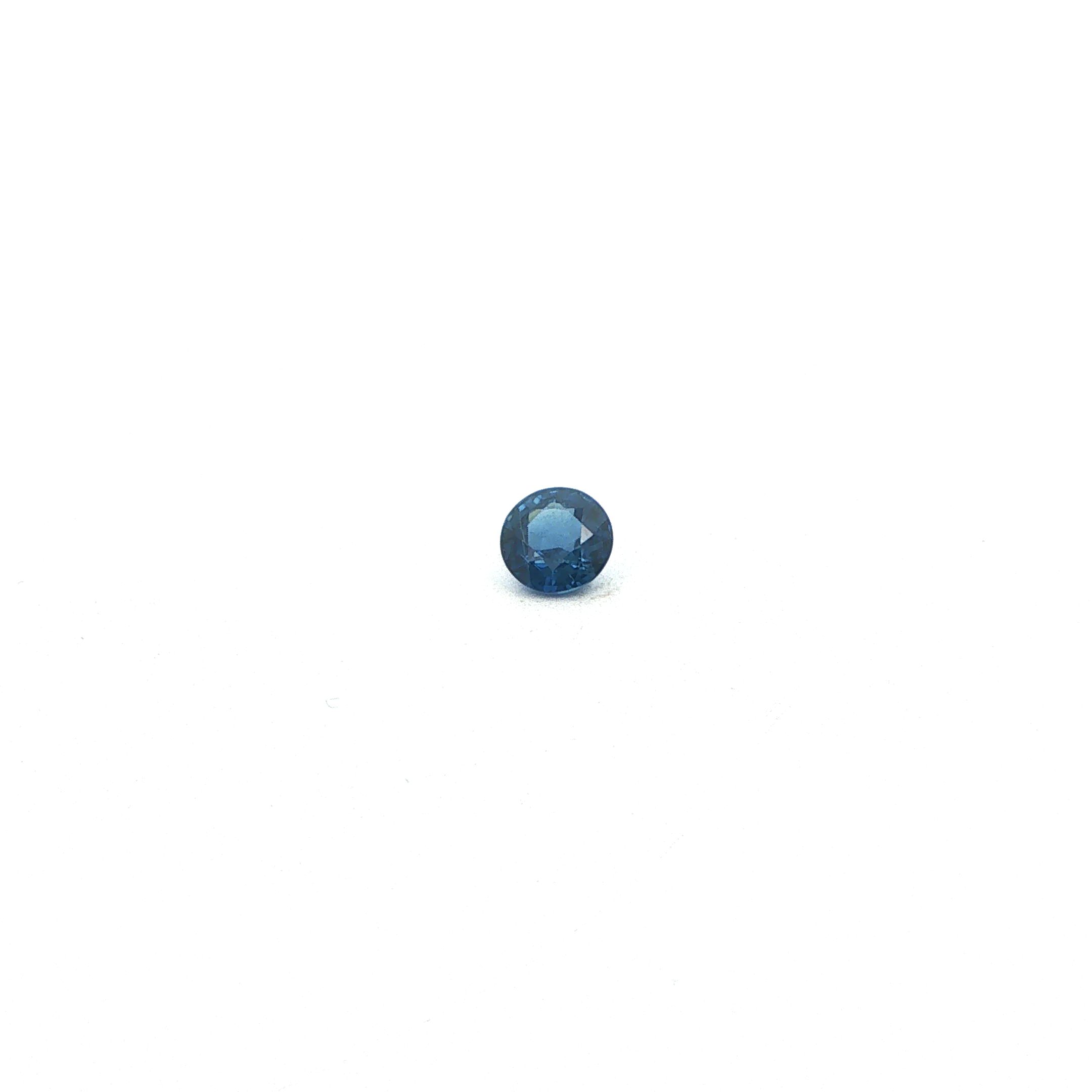 0.61 ct Round sapphire