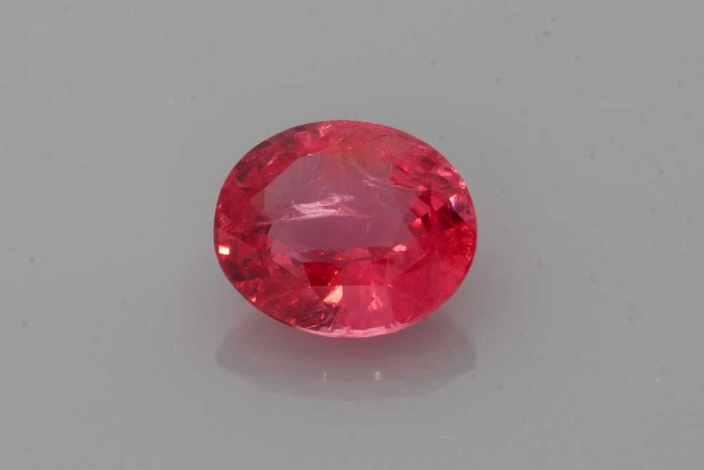 SPINEL FACETED 1.52ct PINK Deep PINK SI TANZANIA NONE