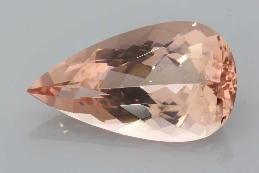 Morganit 14,44 ct, pomarańczowy, szlif gruszka