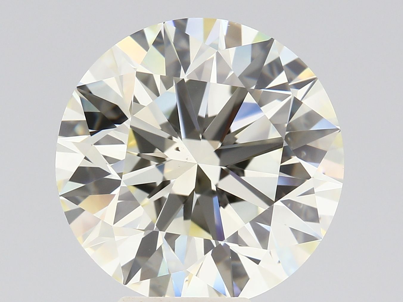 Prírodný diamant okrúhly...