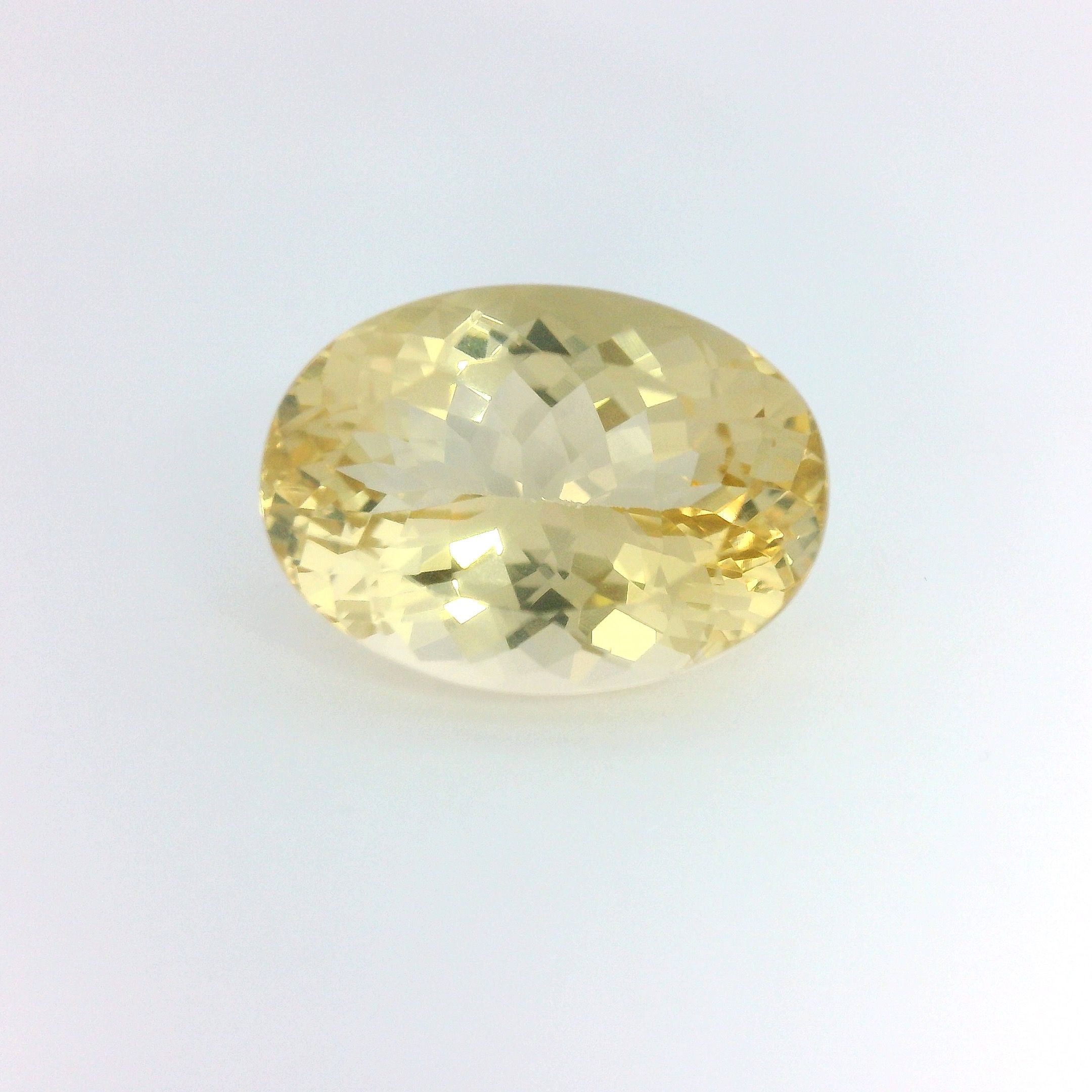 Heliodor 7,26 ct, żółty, szlif owalny