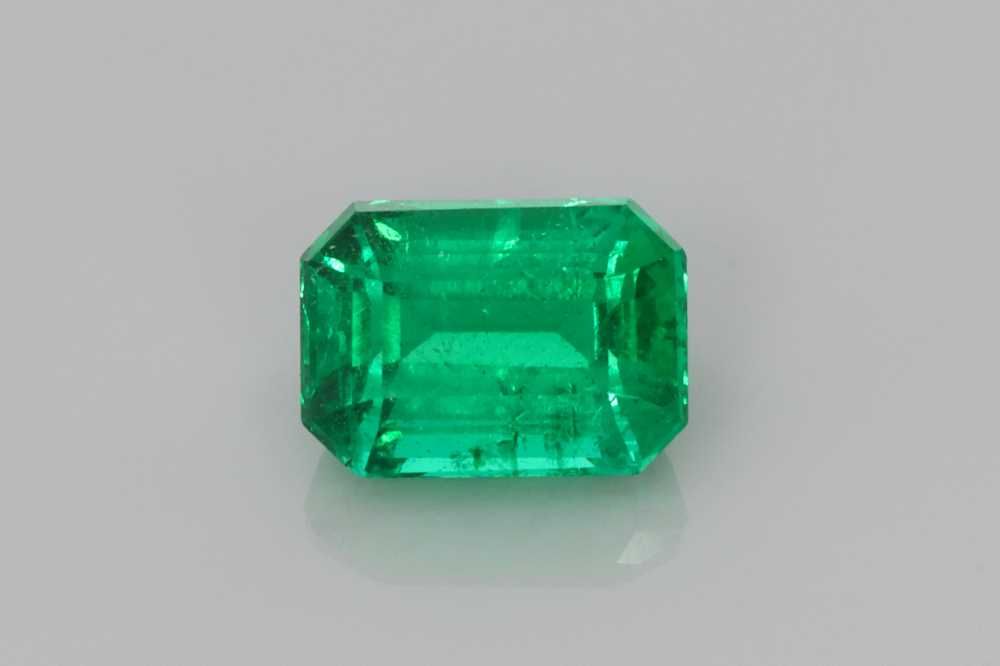 Szmaragd 1,19 ct, zielony, szlif szmaragdowy