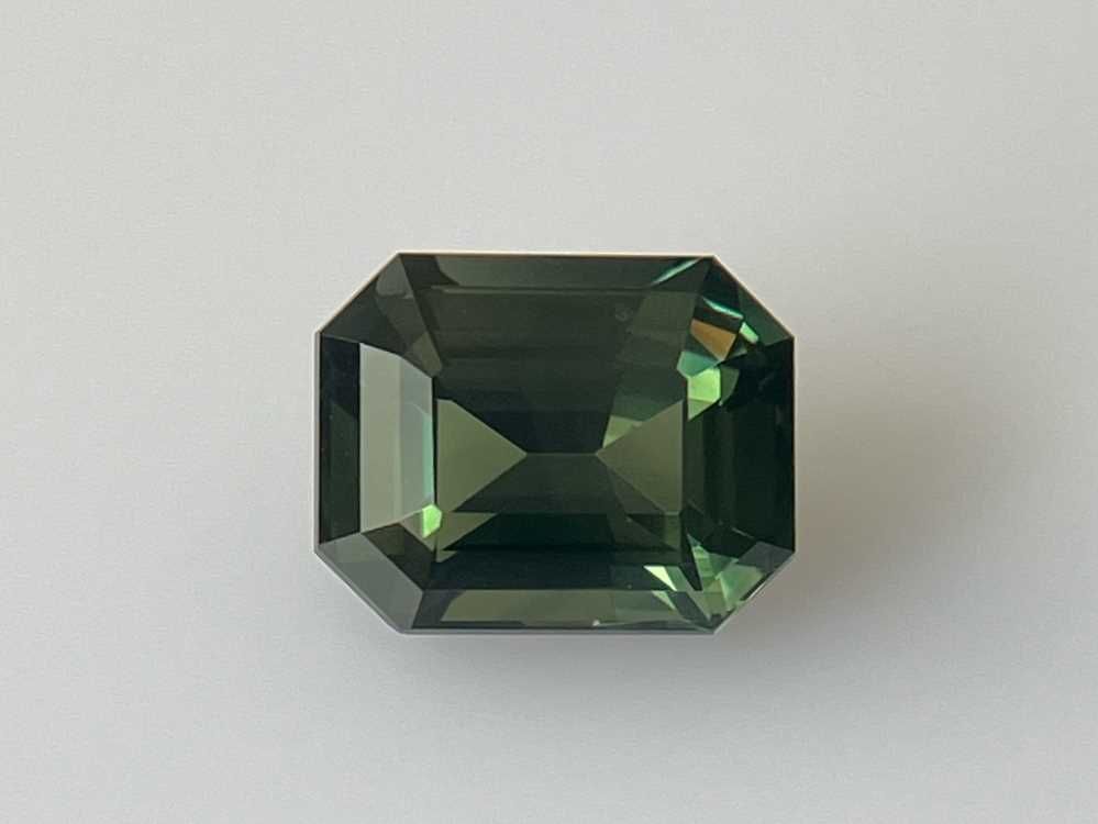 Szafir 6,01 ct, zielony, szlif szmaragdowy
