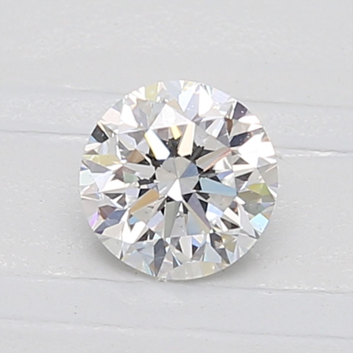 Prírodný diamant okrúhly...