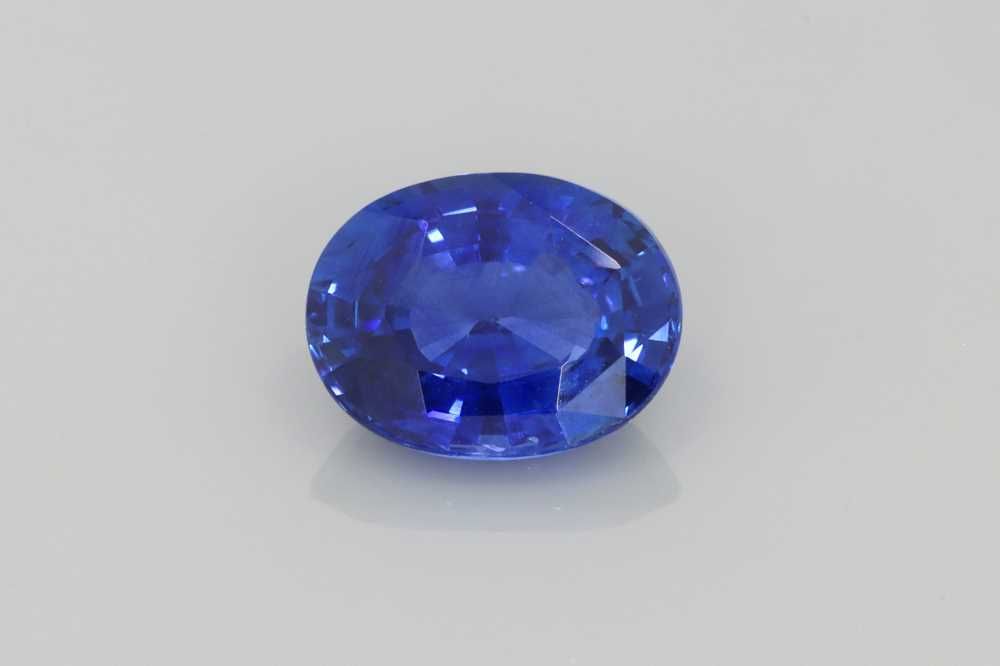 2.58 Carat Vivid Blue Oval Sapphire