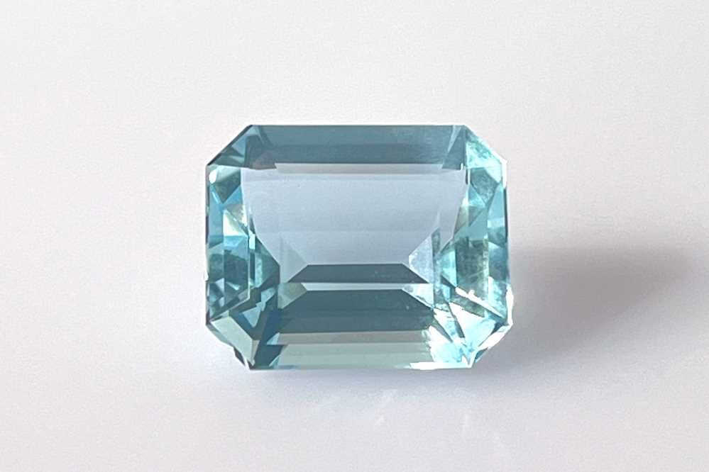 AQUAMARINE FACETED 7.32ct BLUE BLUE SI MOZAMBIQUE NONE
