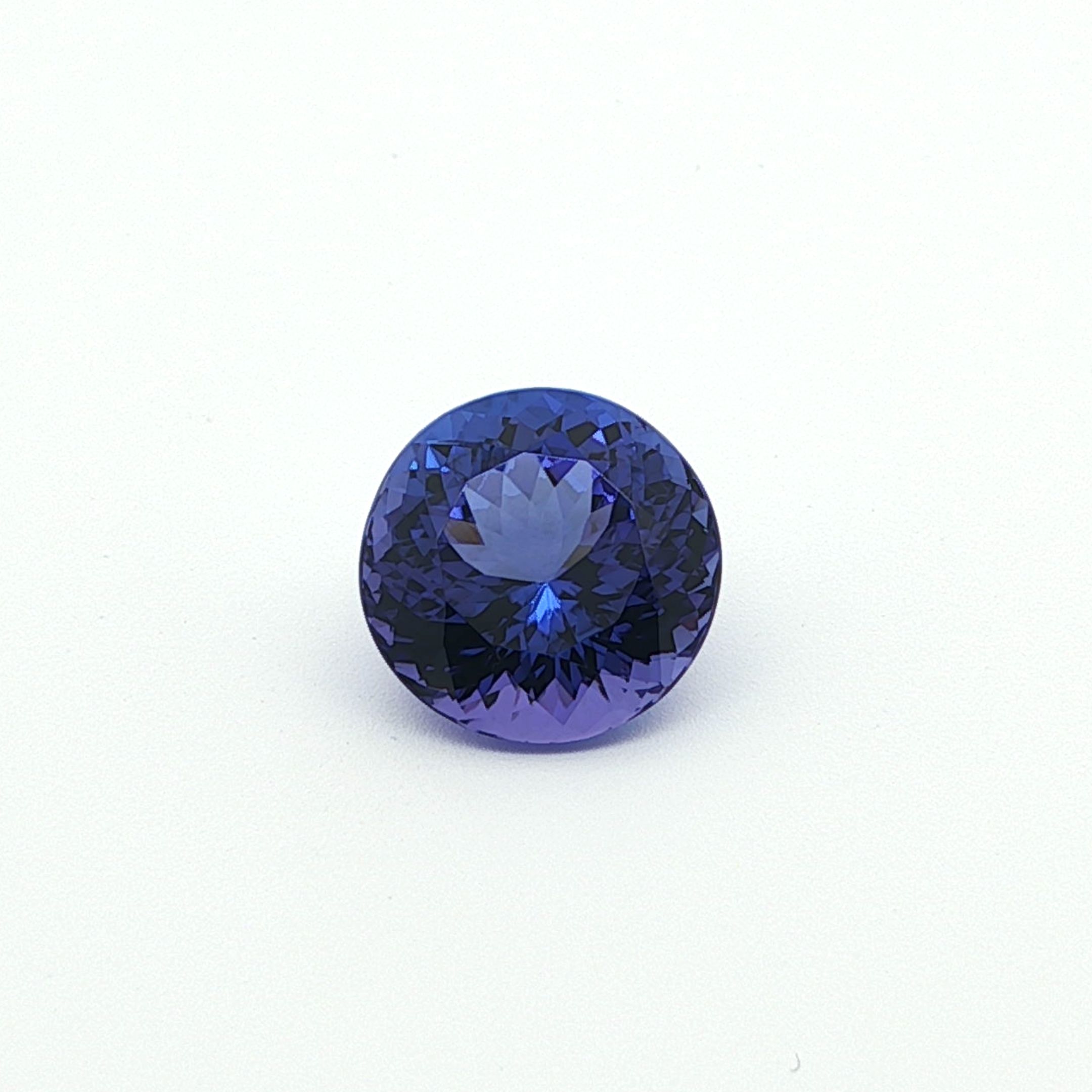4.72 ct Round tanzanite