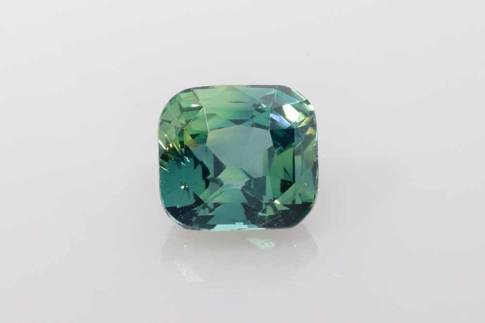 Szafir 2,57 ct, morski, szlif cushion