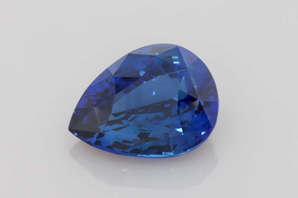 8.66 ct Pear Sapphire