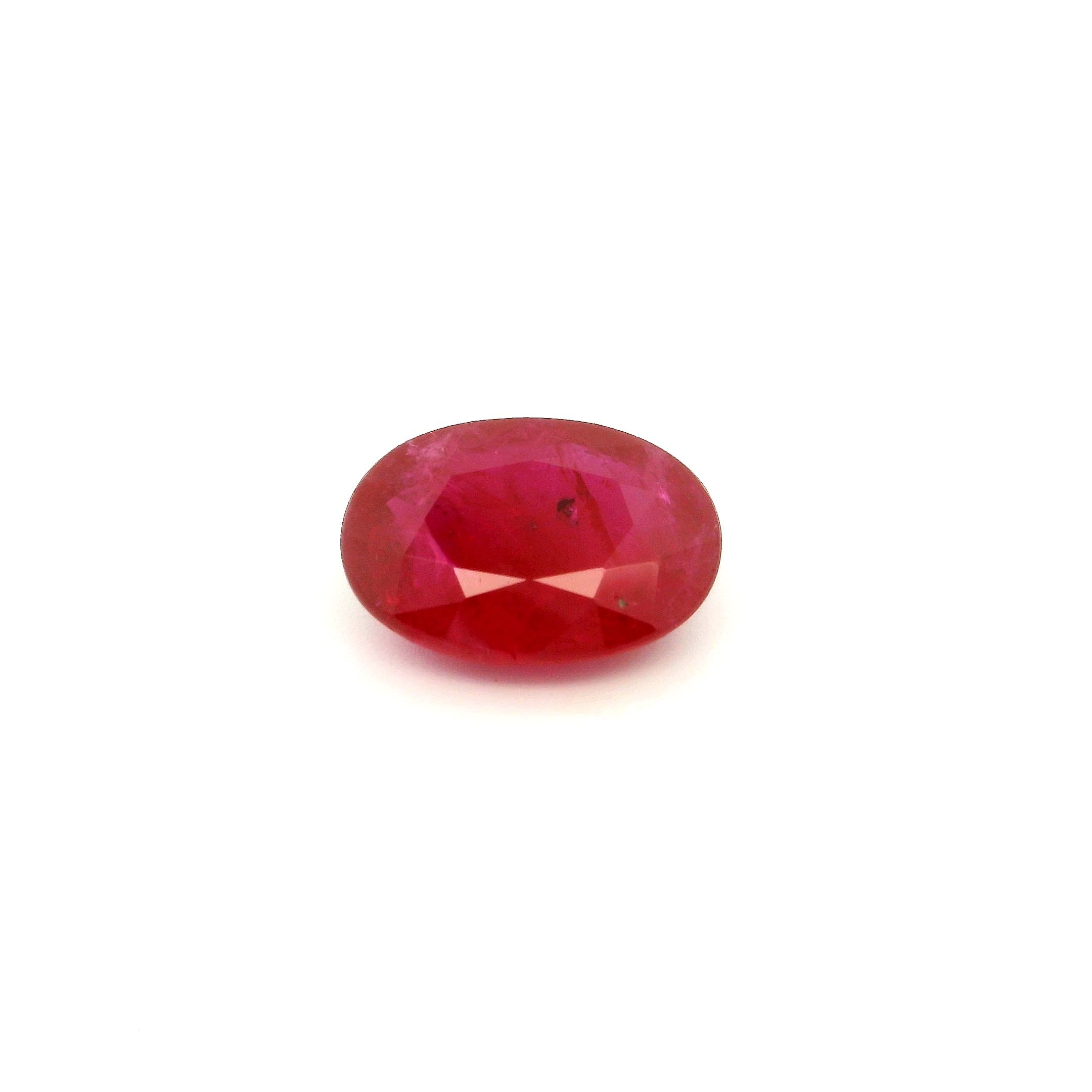 Rubin 2,75 ct, czerwony, szlif owalny