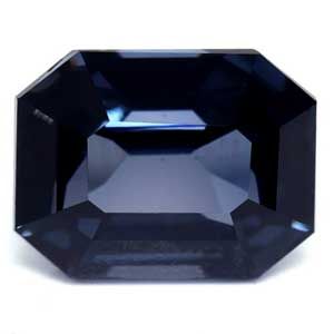 Spinel 1,50 ct, purpurowy, szlif szmaragdowy