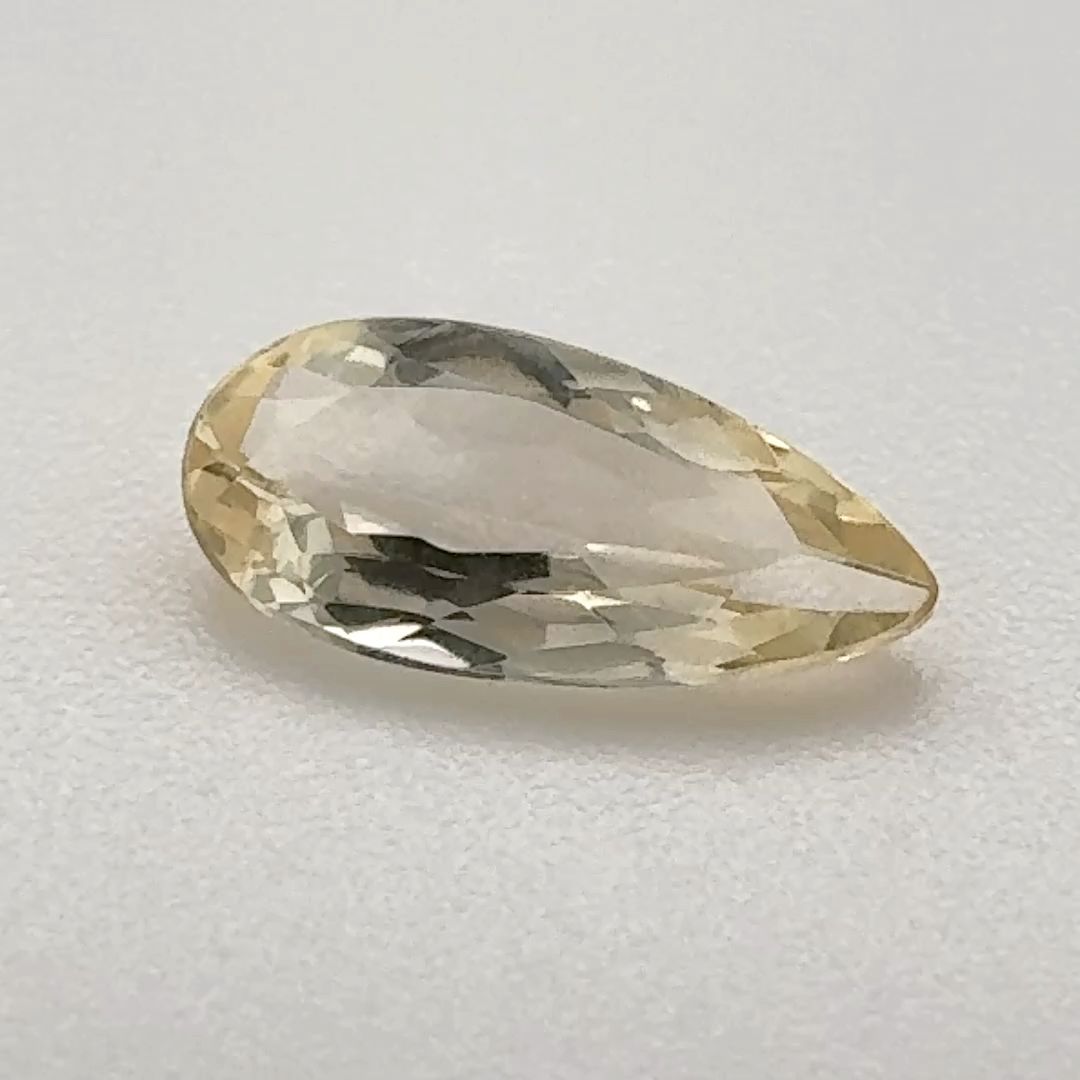 0.87 ct Topaz