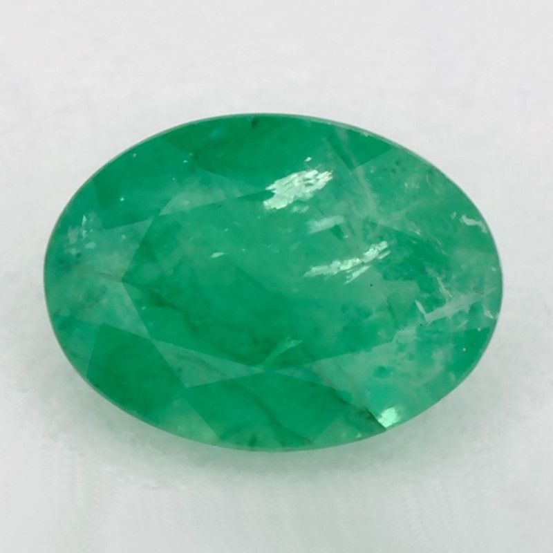 Szmaragd 1,12 ct, zielony, szlif owalny
