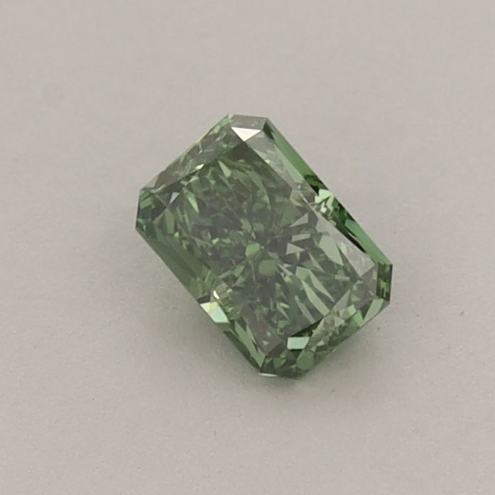 0.39 CT Fancy Vivid Green RADIANT