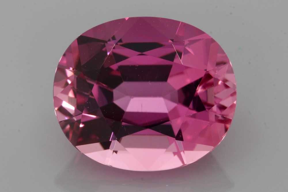 Turmalin 6,63 ct, różowy, szlif owalny