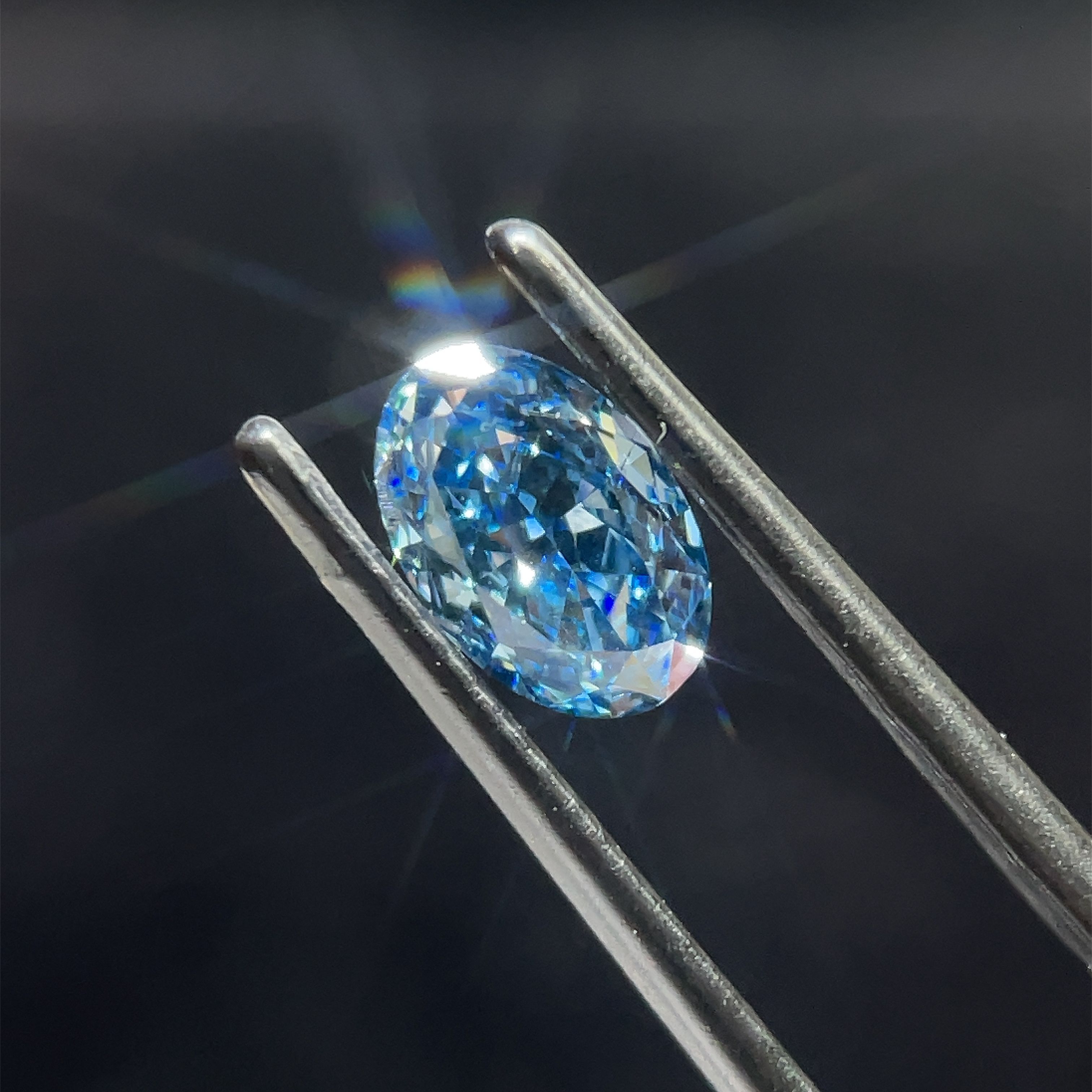 1.05 CT Blue OVAL