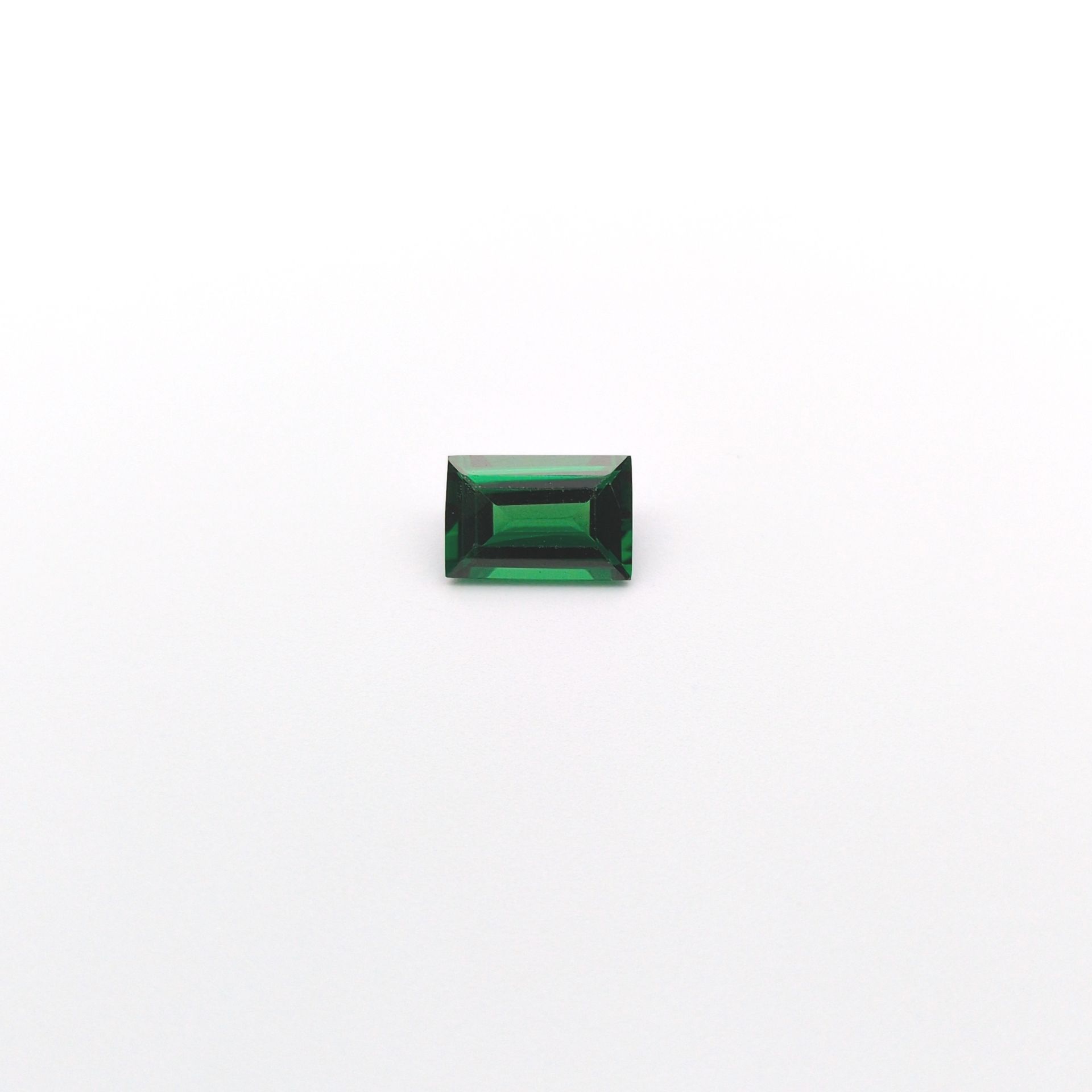 Granat 1,94 ct, zielony, szlif prostokątny