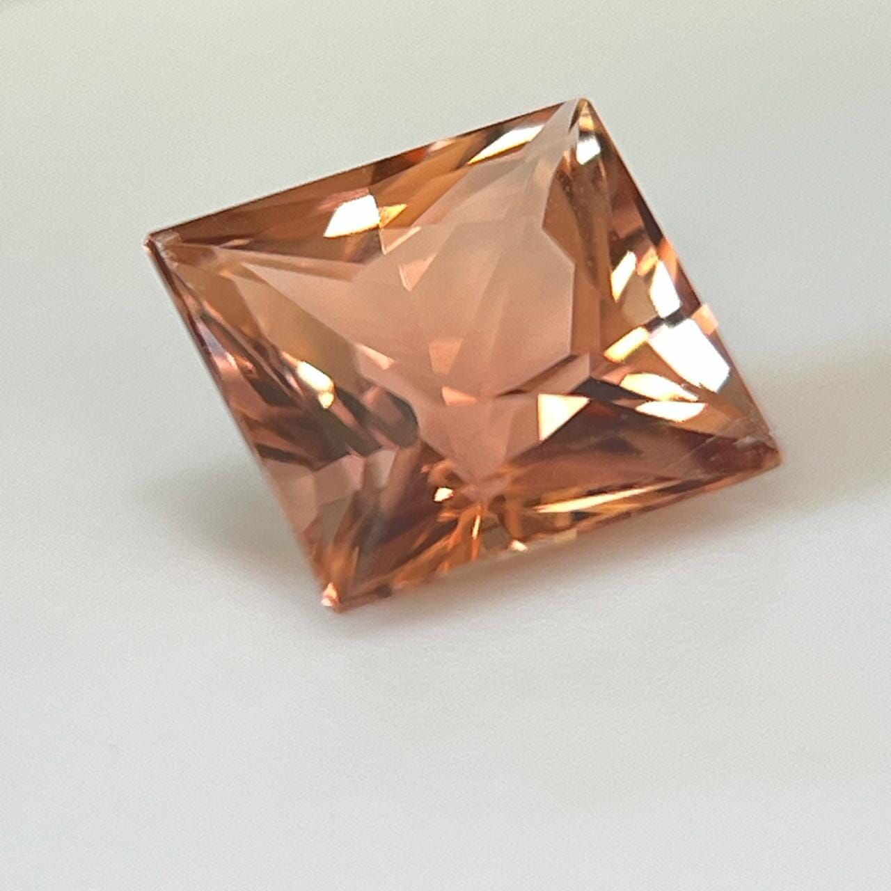 Turmalin 1,44 ct, różowy, szlif bagietka