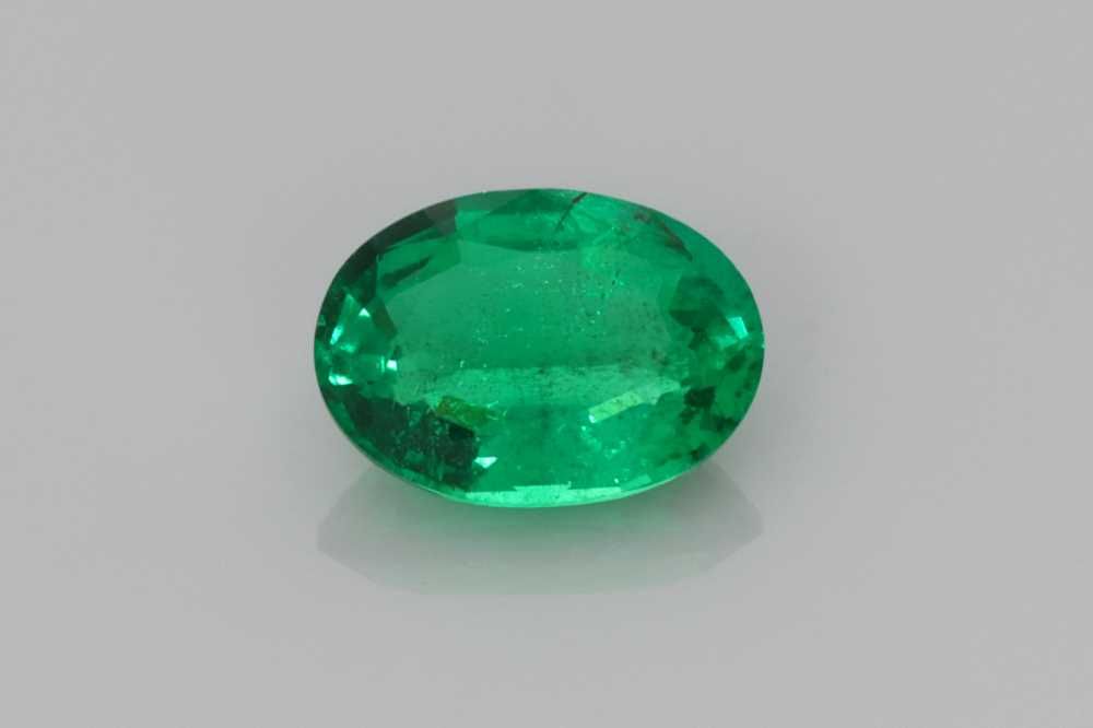 EMERALD Oval 0.66ct GREEN SI FACETED