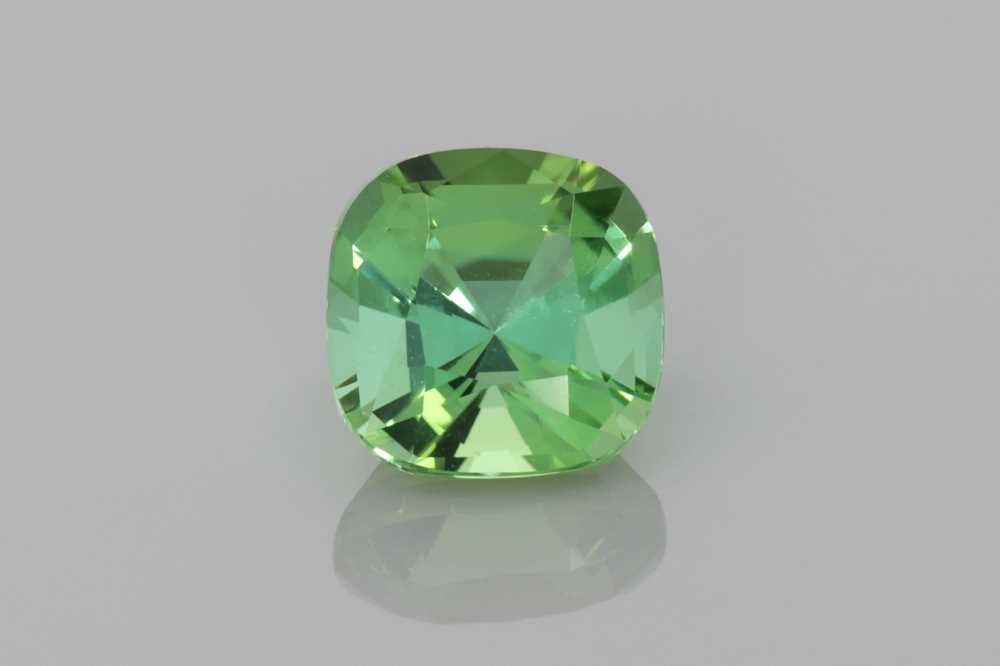 Turmalin 1,62 ct, zielony, szlif cushion