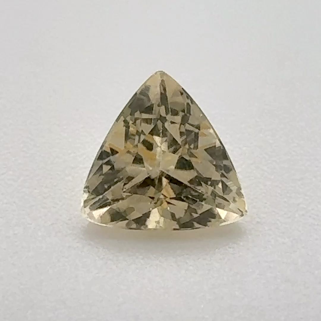 TOPAZ FACETED 0.71ct YELLOW Light Yellow EC BRAZIL NONE