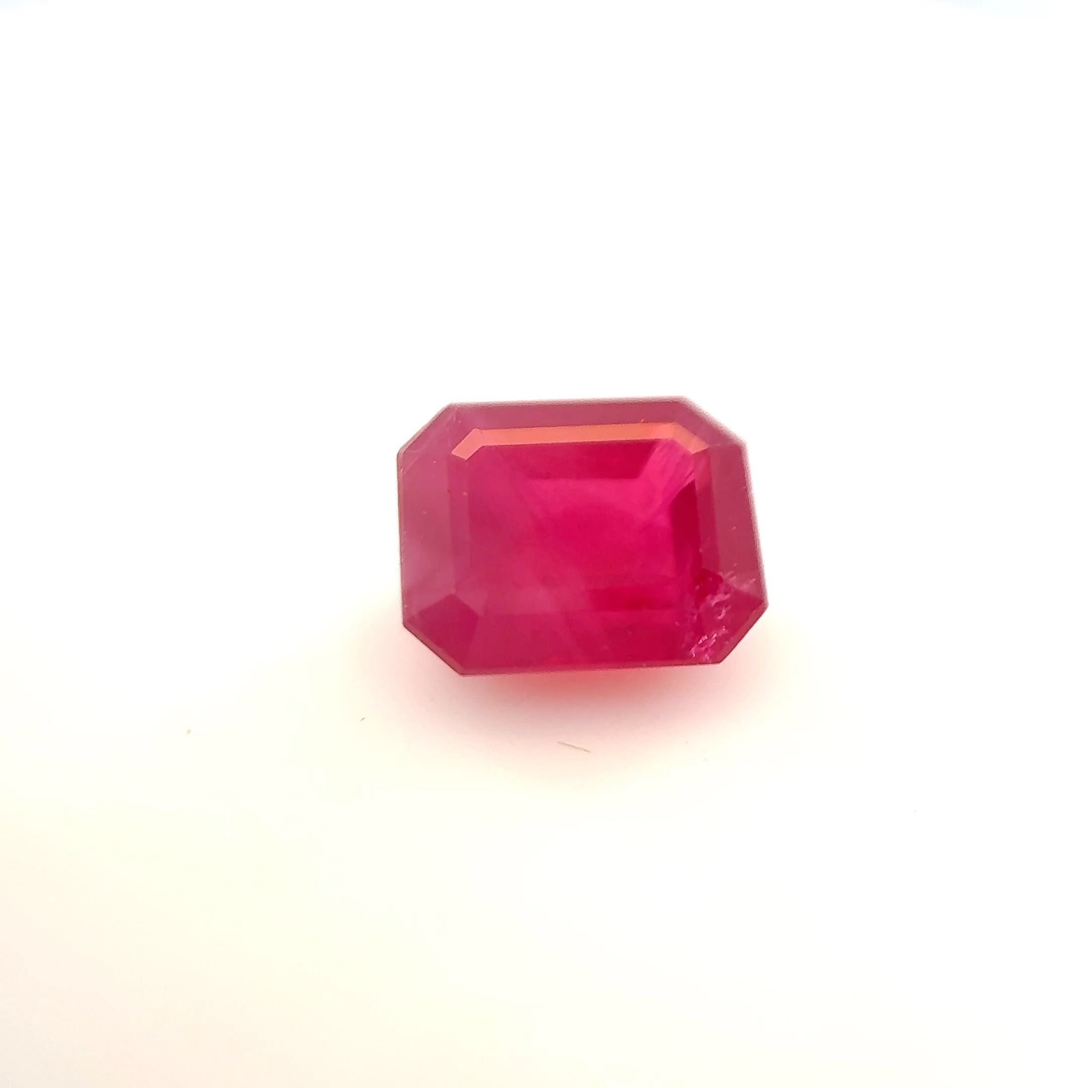 Rubin 1,07 ct, czerwony, szlif szmaragdowy