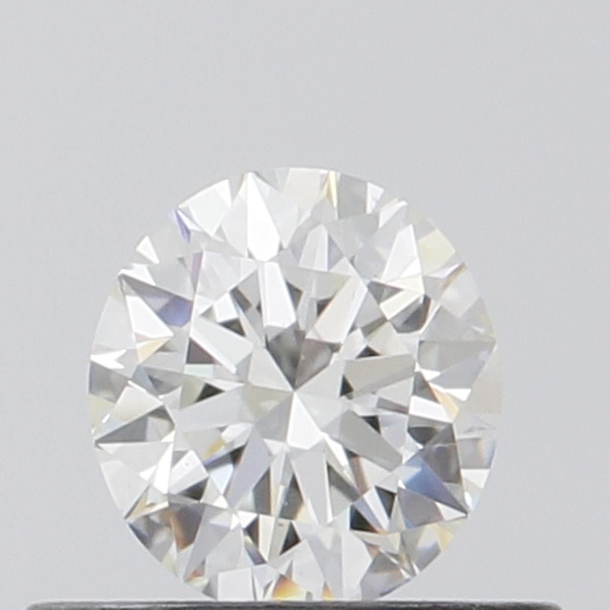 Prírodný diamant okrúhly...