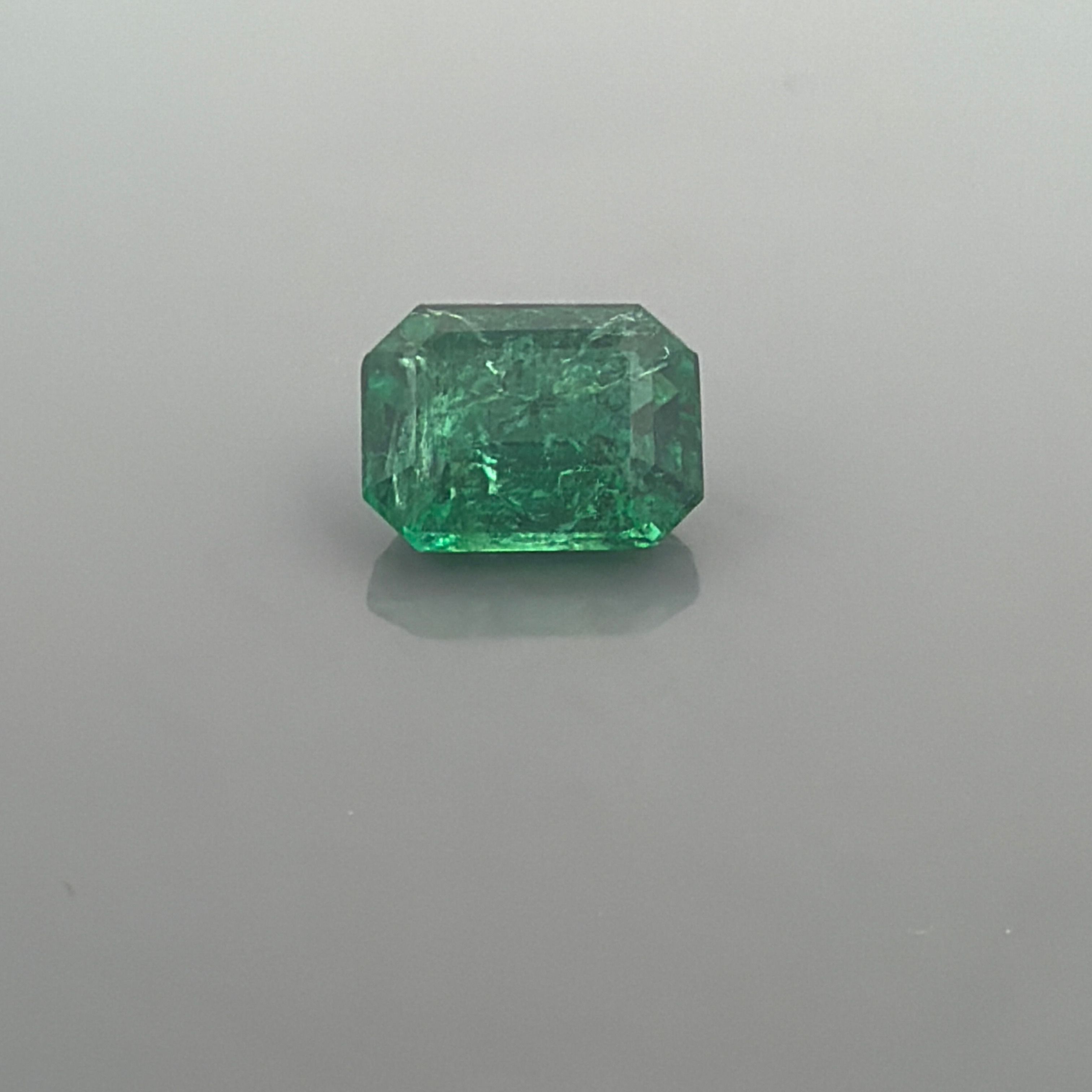 Szmaragd 2,83 ct, zielony, szlif ośmiokątny