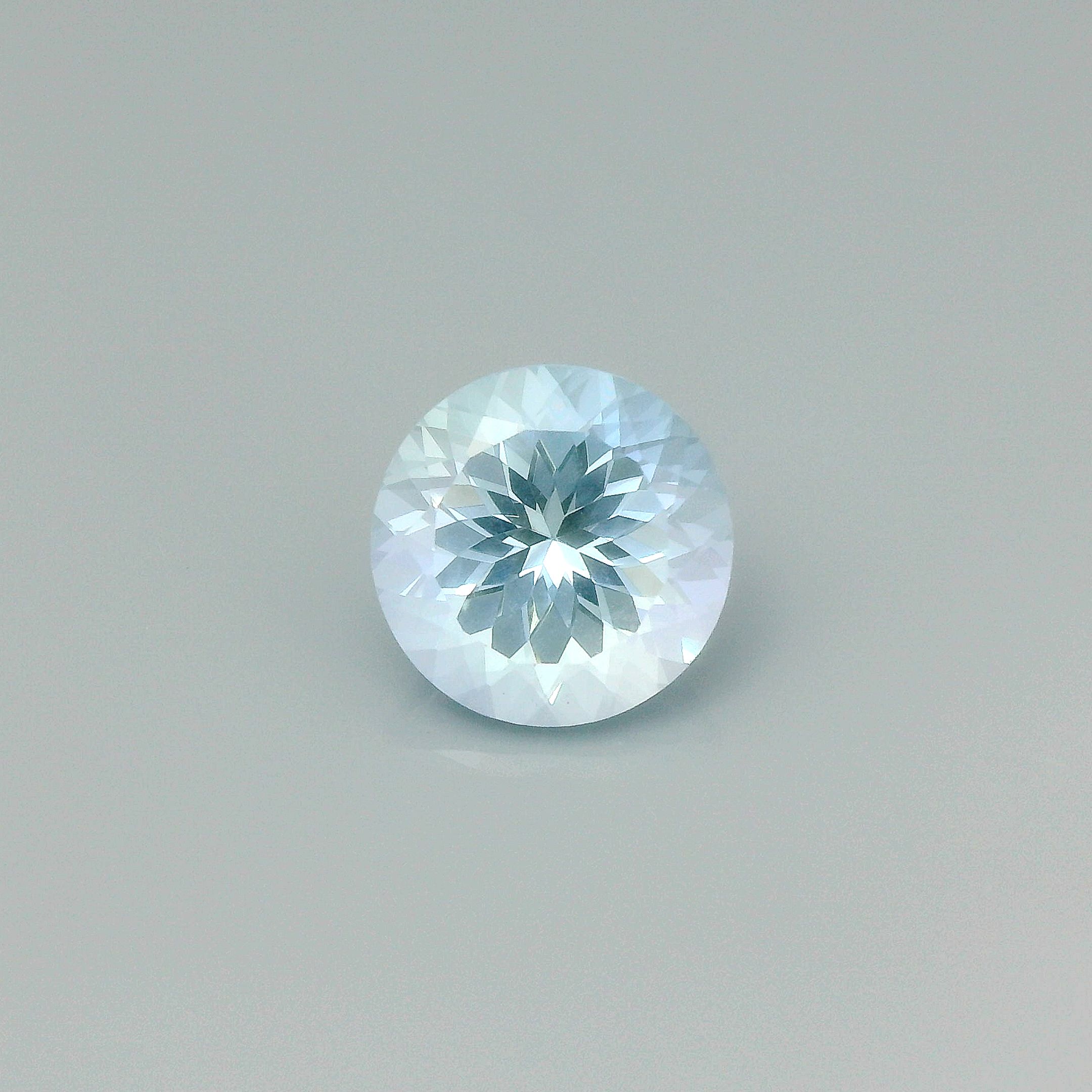 3.53 ct Round Aquamarine