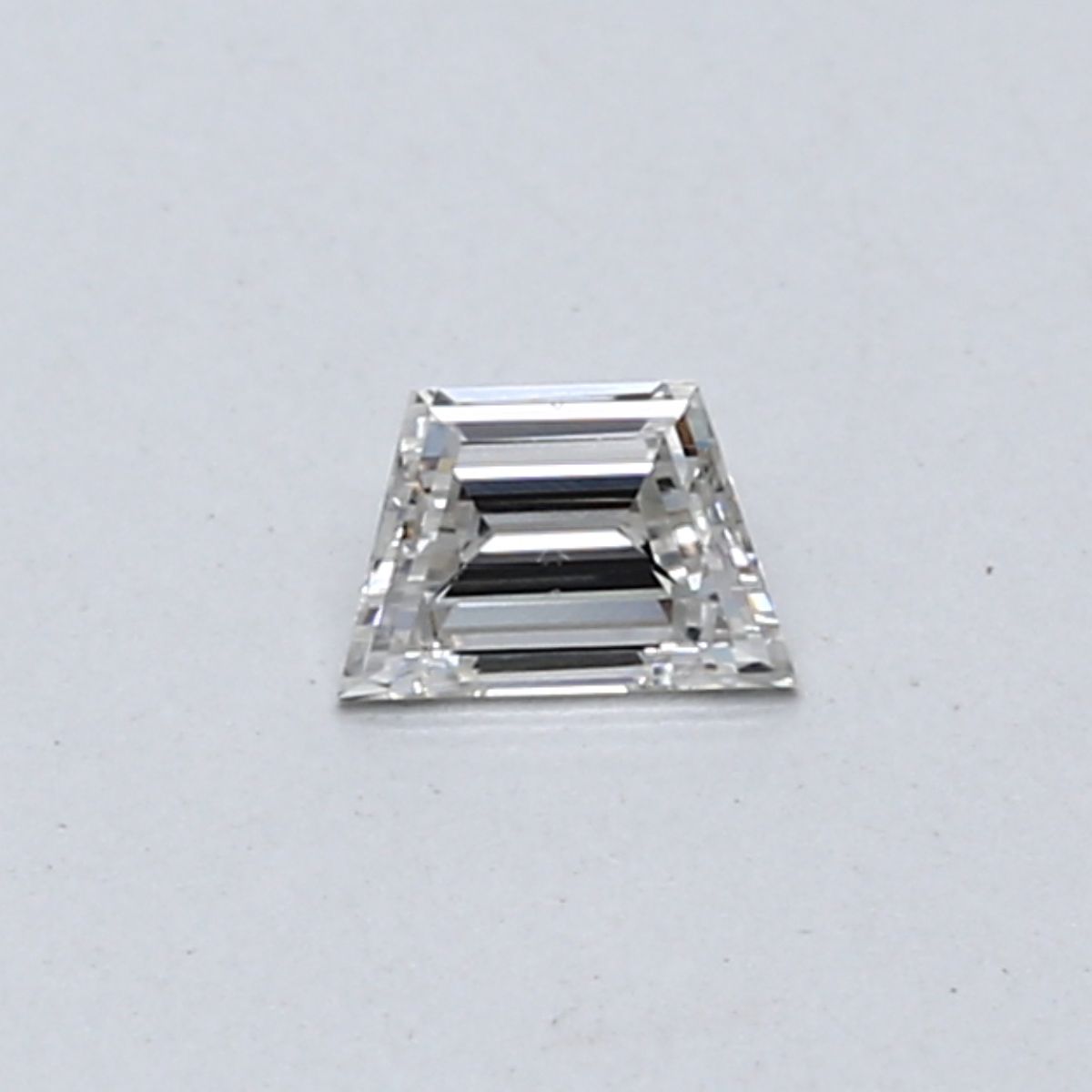 0.20ct TRAPEZOID Diamond