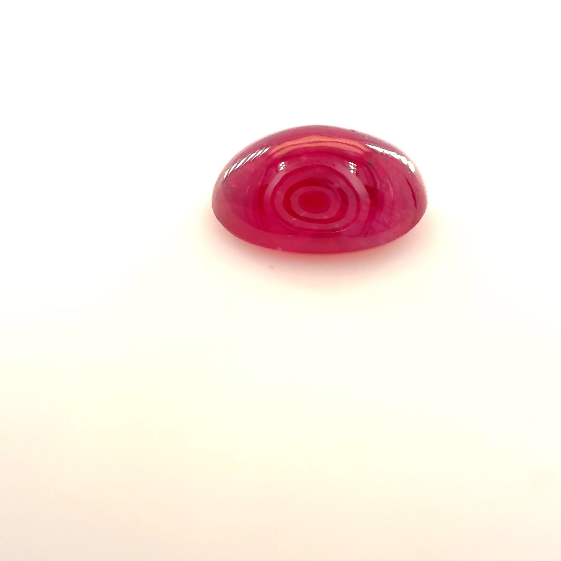 Rubin 1,70 ct, czerwony, kaboszon