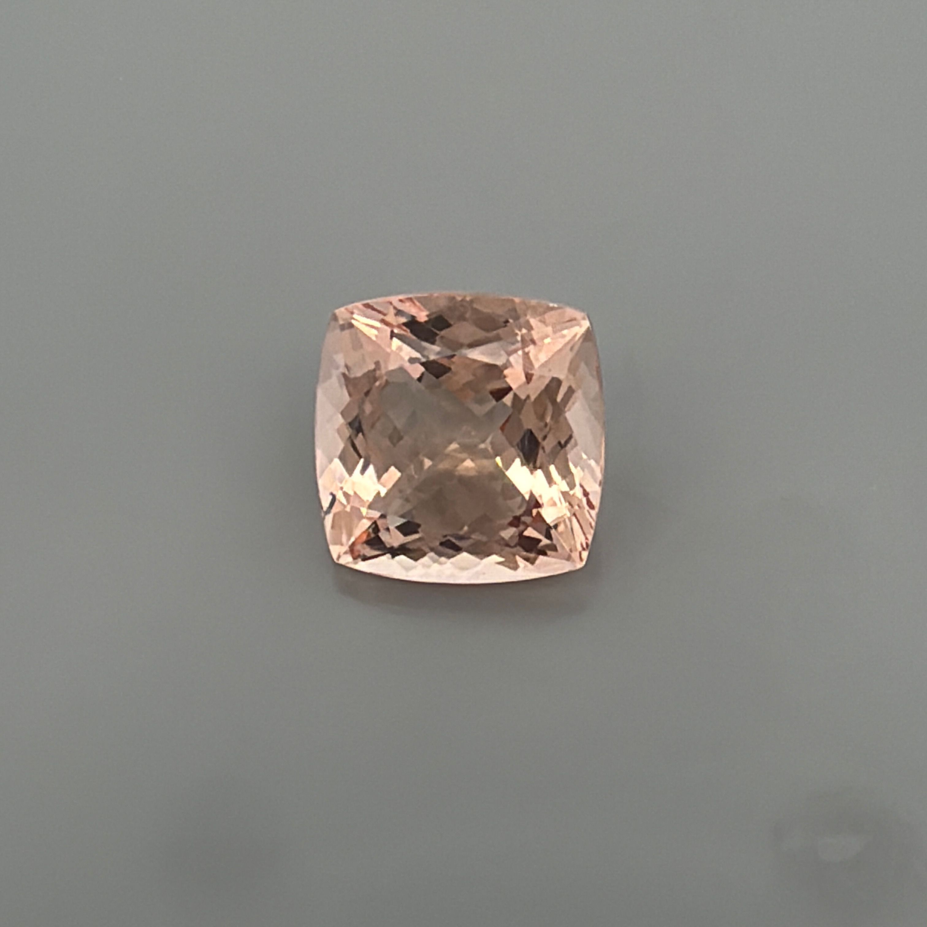 Morganit 5,11 ct, różowy, szlif cushion