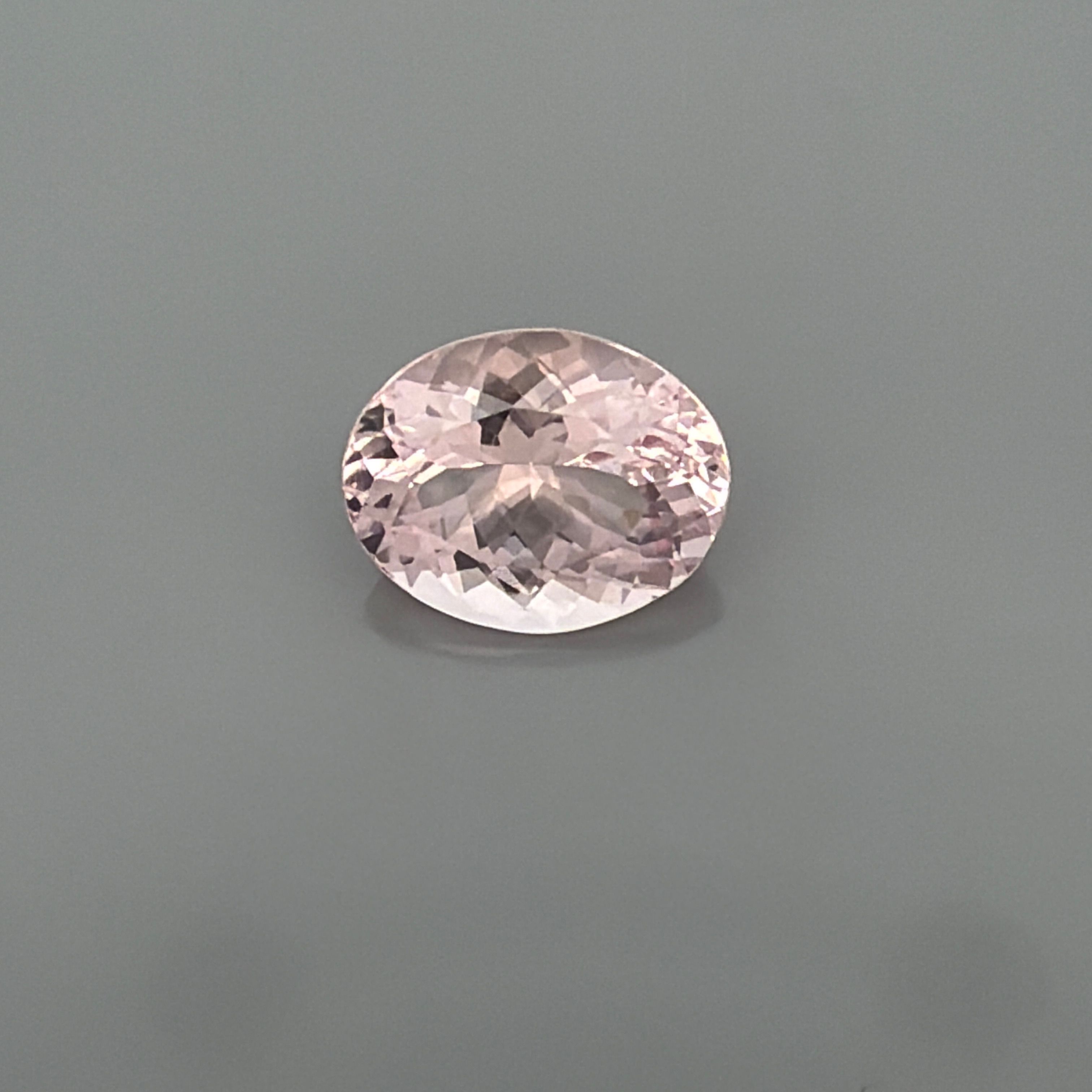Morganit 4,35 ct, różowy, szlif owalny