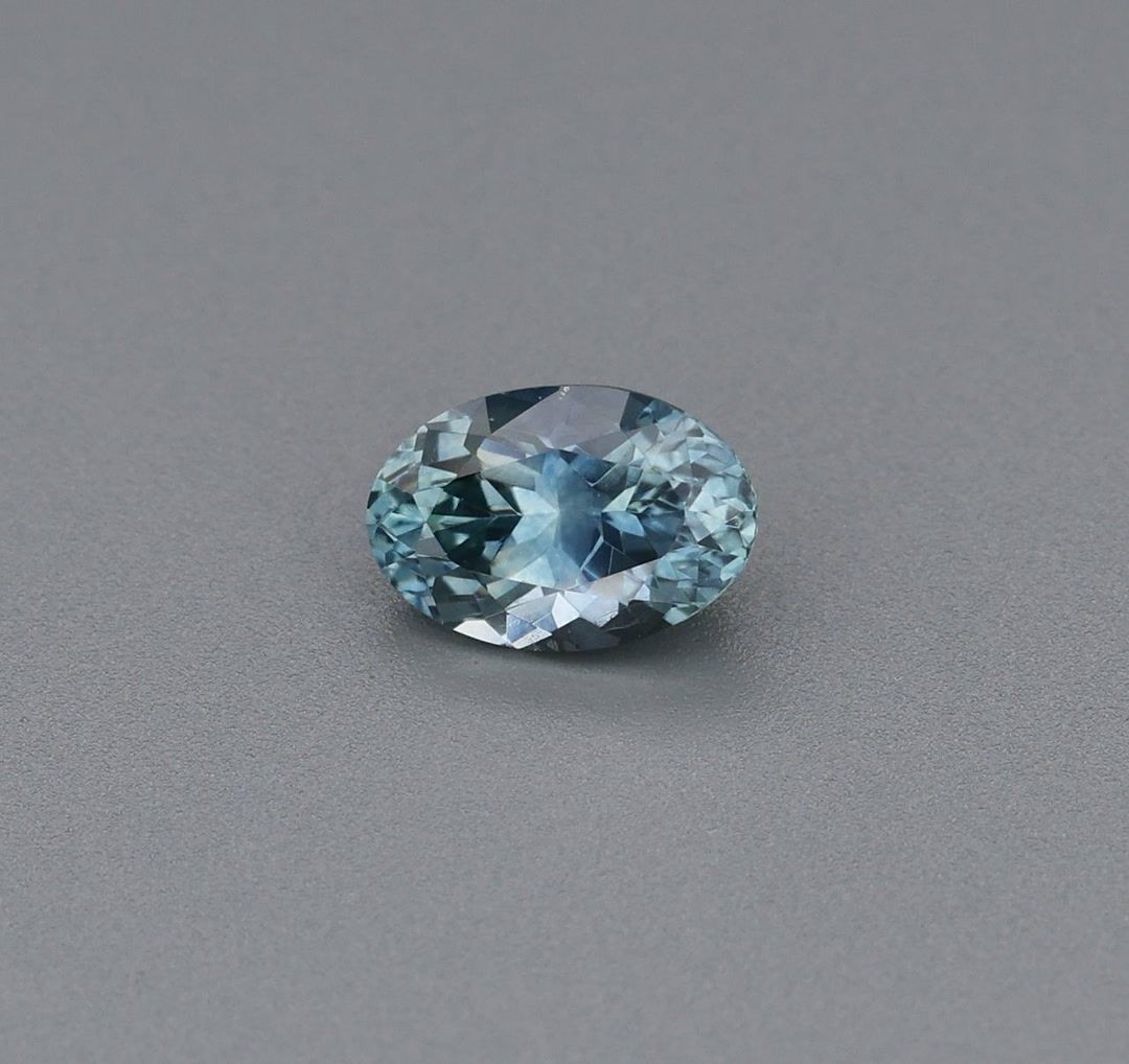 SAPPHIRE FACETED 0.6ct GREEN Green EC UNITEDSTATES HEATED