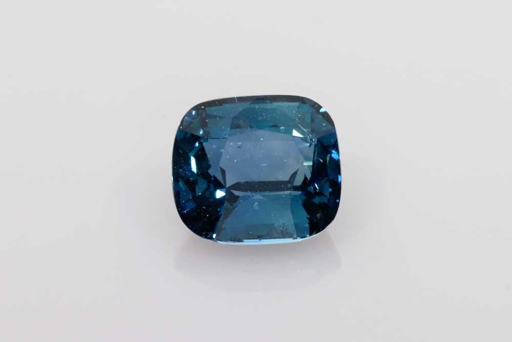 Szafir 2,69 ct, morski, szlif cushion