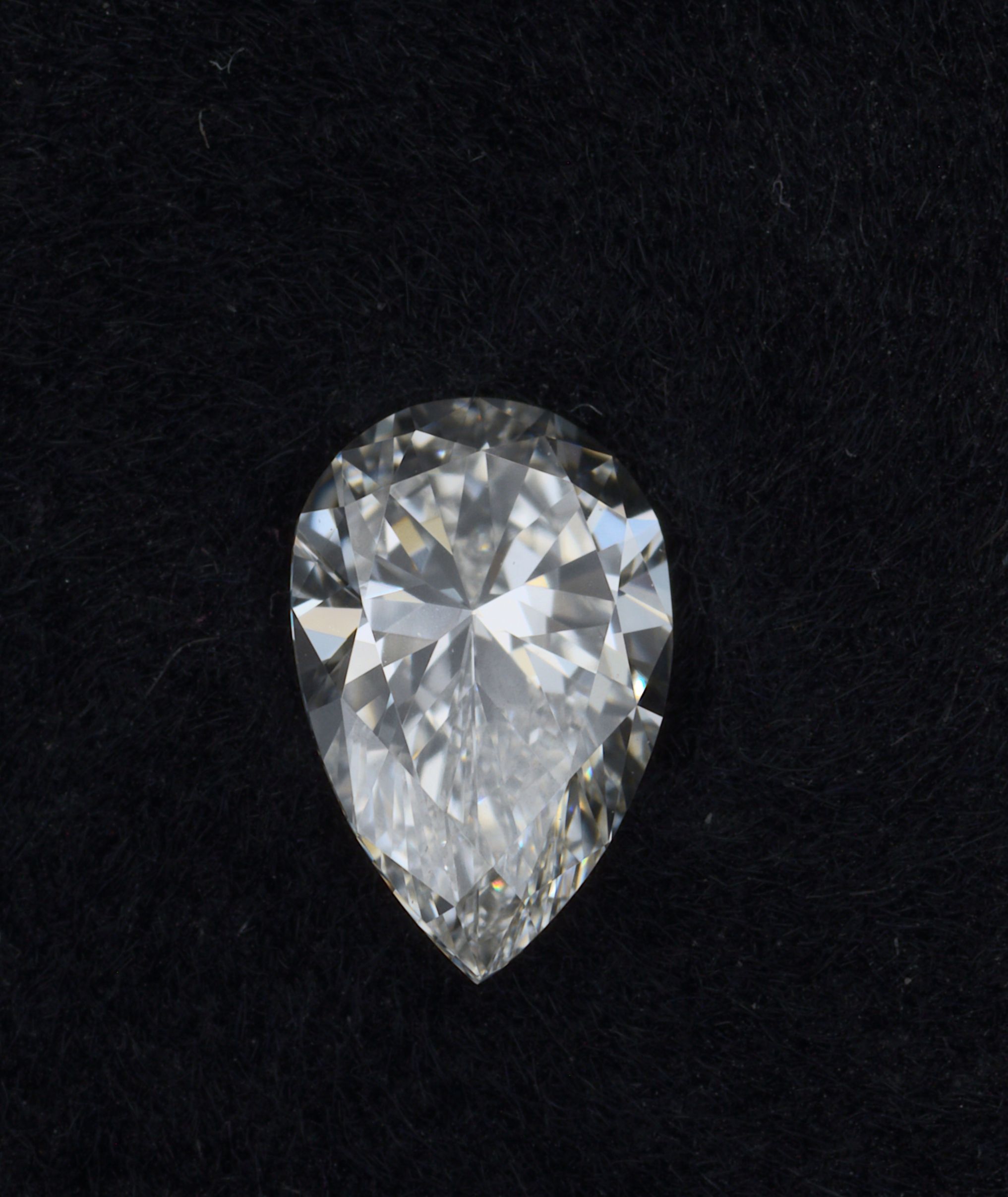 0.36 CT Fancy Pink PEAR
